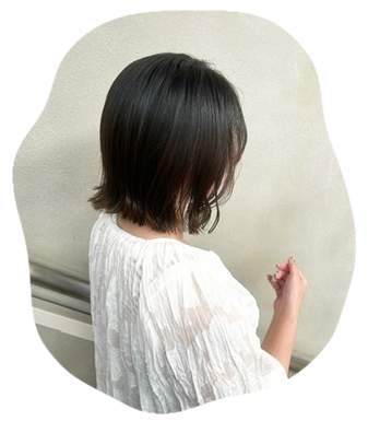 松本裕加の後ろすがた